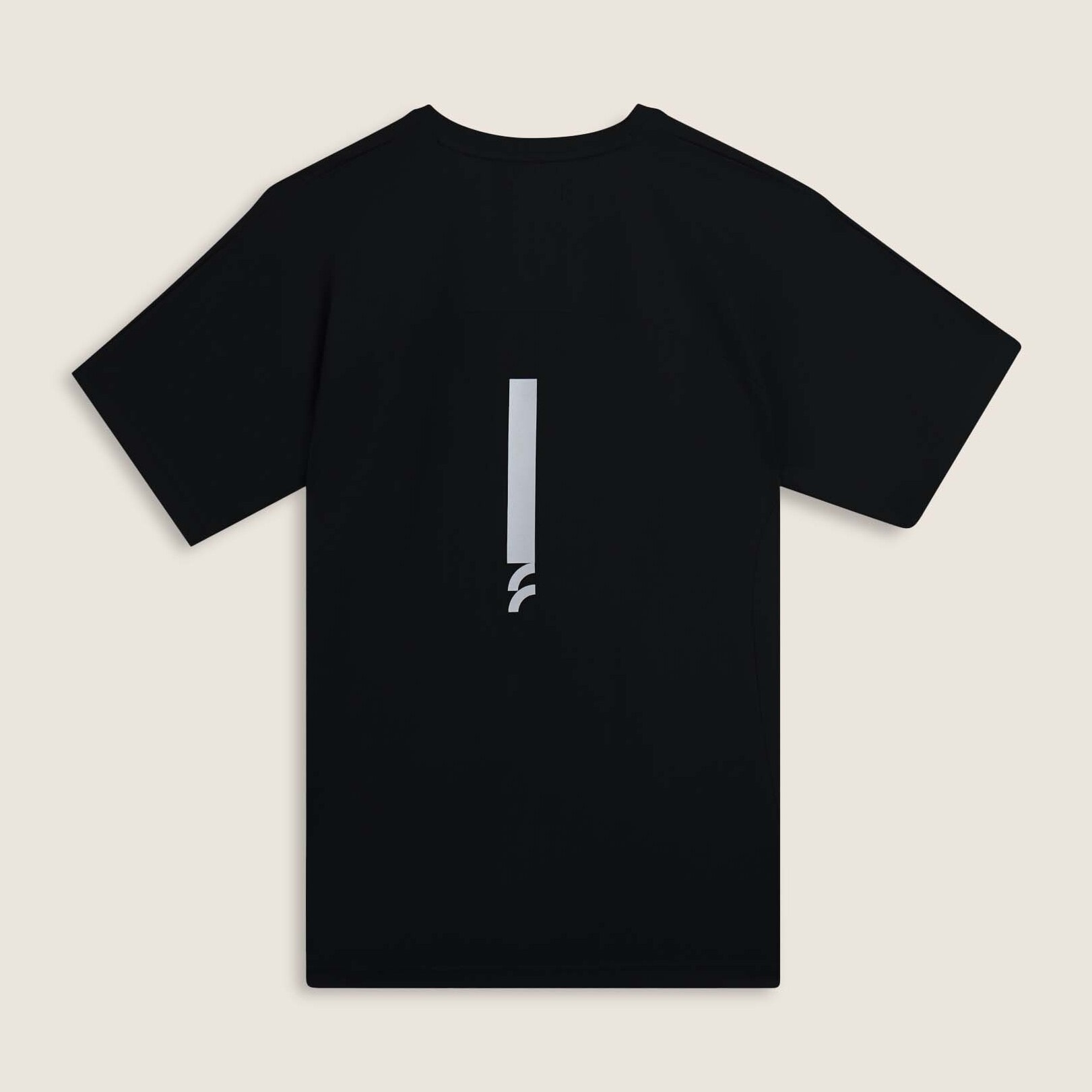 T-shirt slim con logo al cuore e fit ergonomico