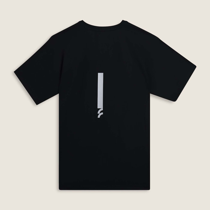 T-shirt slim con logo al cuore e fit ergonomico