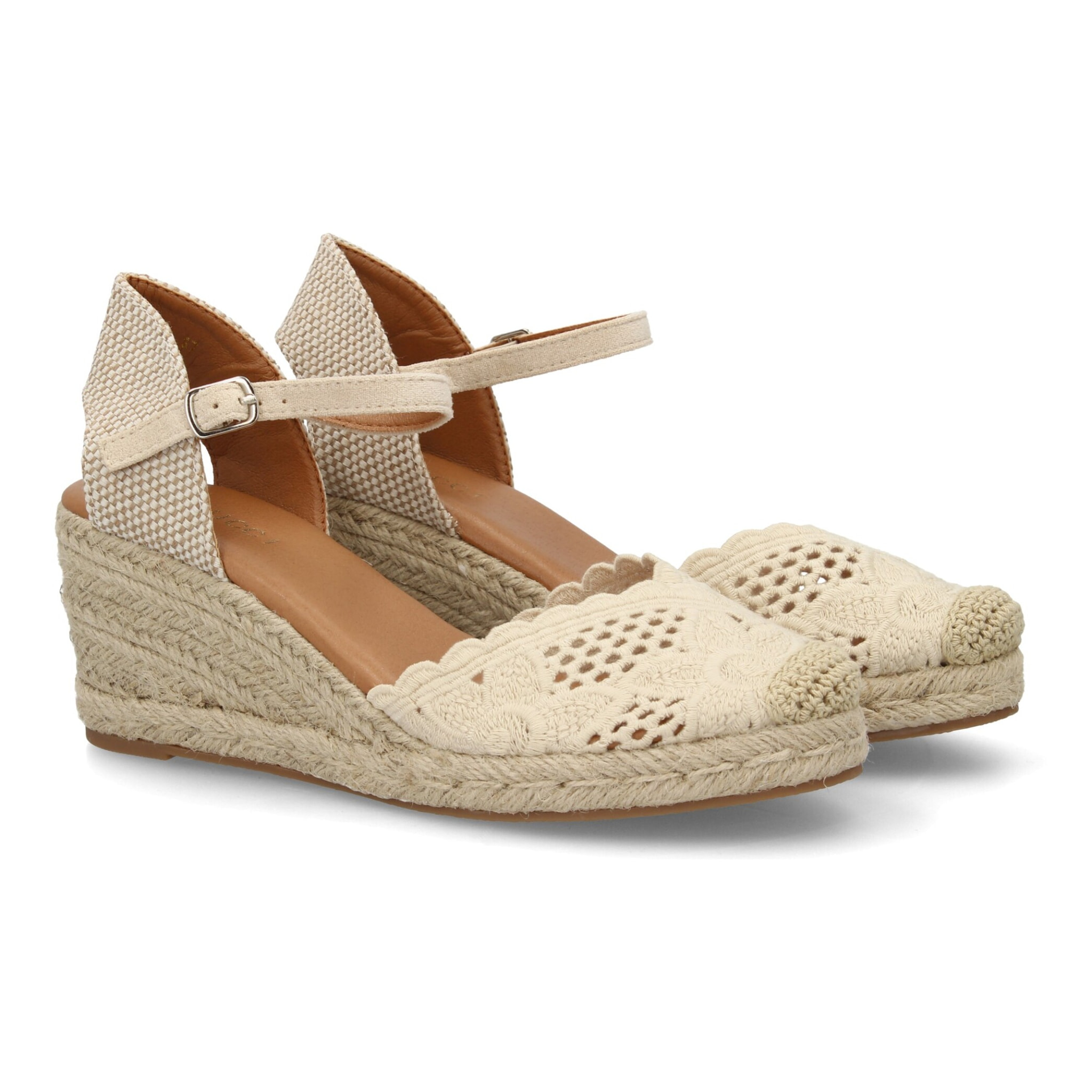 Alpargata cuña con calados altura media