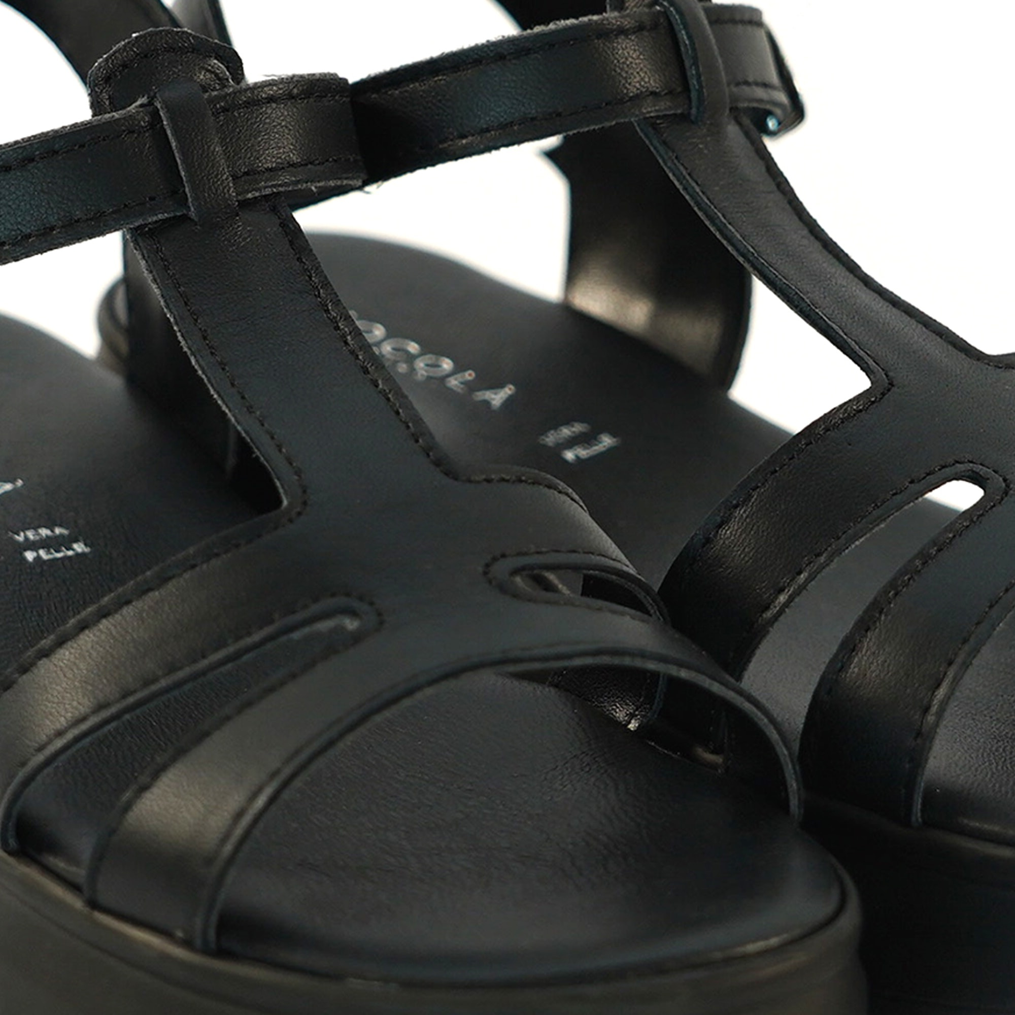 SANDALO T-BAR VERA PELLE NERO