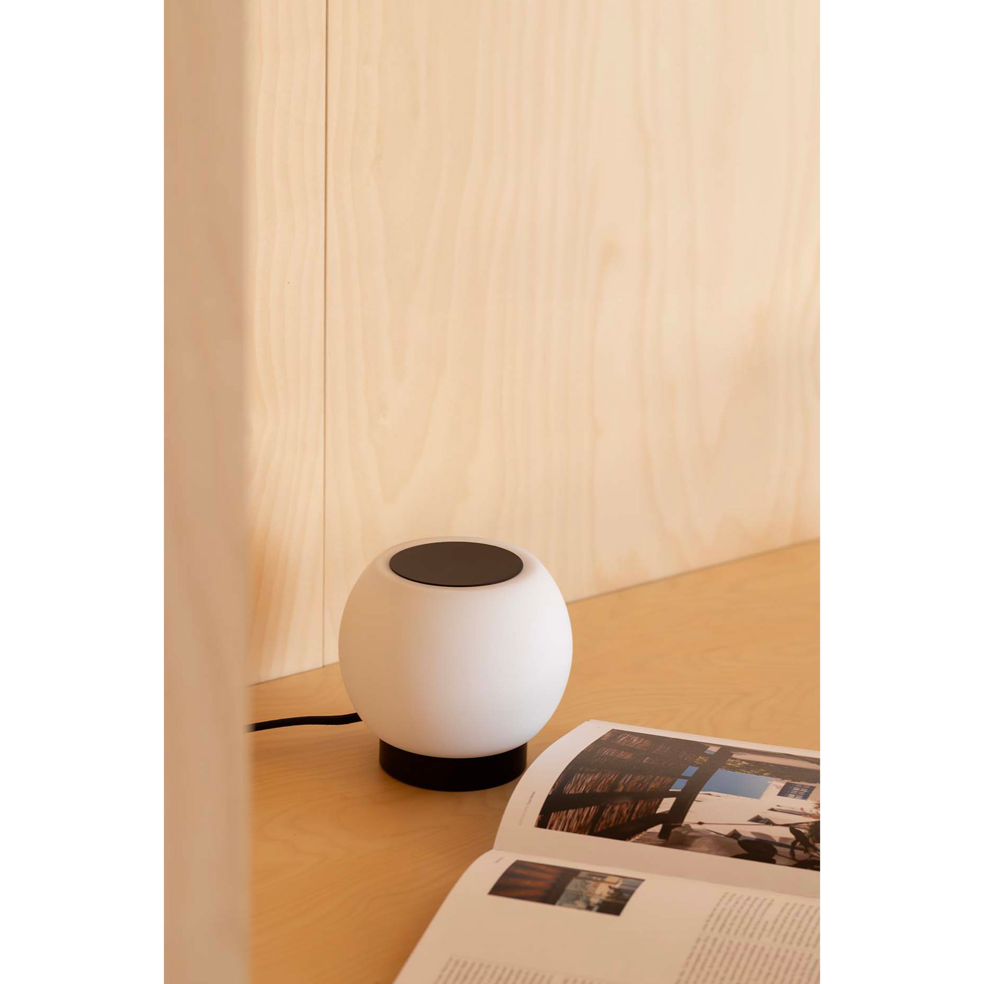 MOY Lampe de table noir