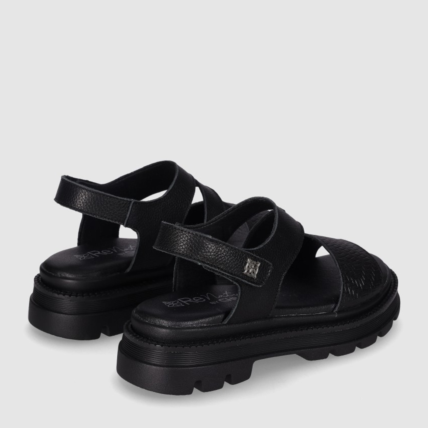 Sandalias de Piel - Negro - Tacón: Bajo