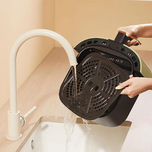 Friggitrice ad aria 8L, 1400W, con finestra di visualizzazione. Pannello touch, 8 programmi di cottura, modalità manuali, griglia antiaderente. PRODOTTO CON IMBALLAGGIO DANNEGGIATO.