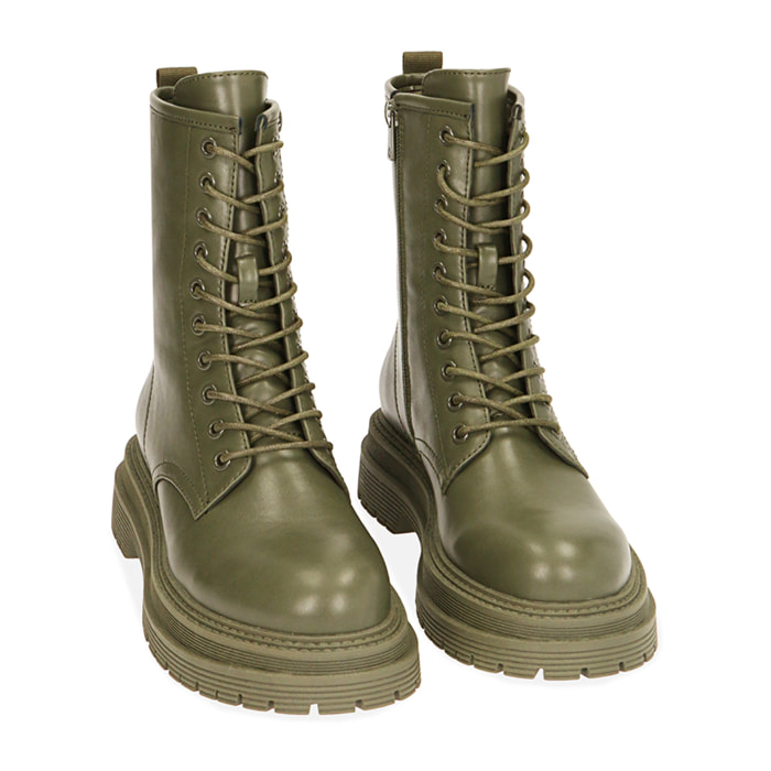 Anfibi verde militare