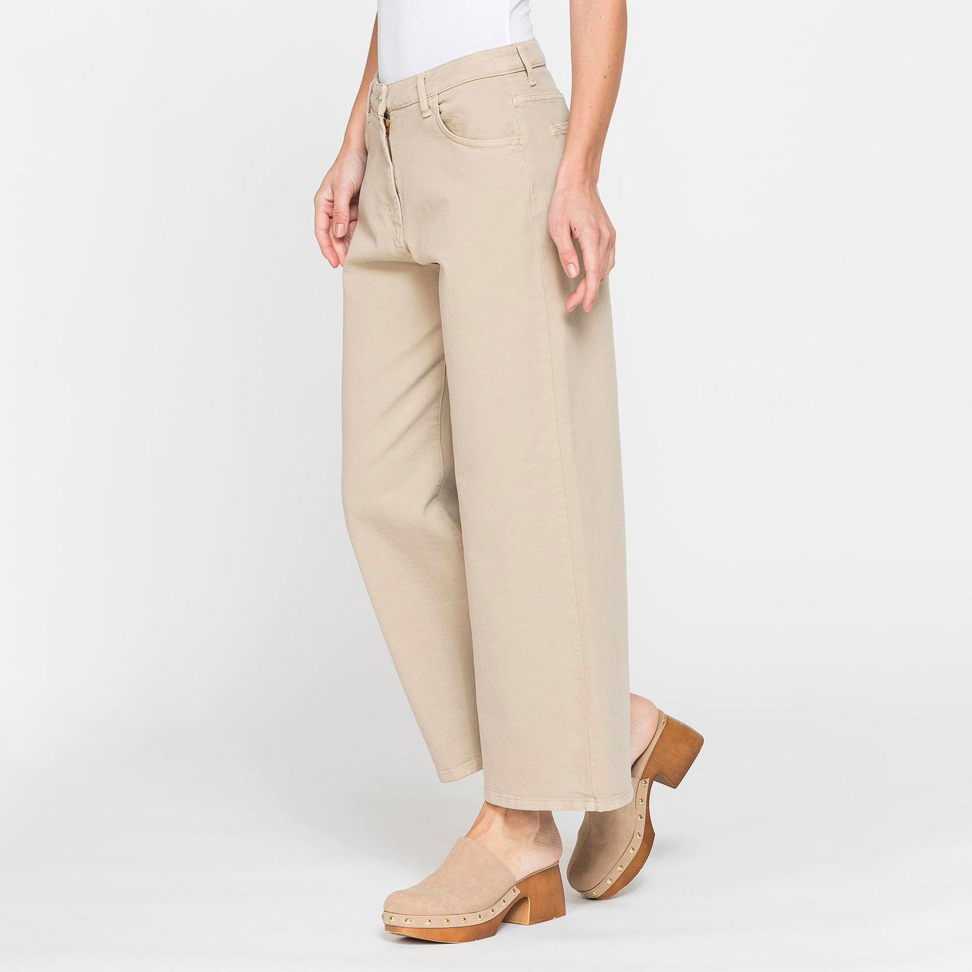 PANTALONE CULOTTE IN BULL DENIM STRETCH.