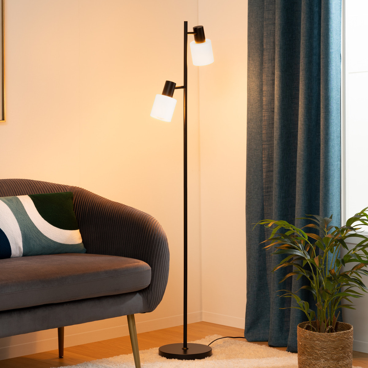 Lampadaire "Tais" H143cm noir