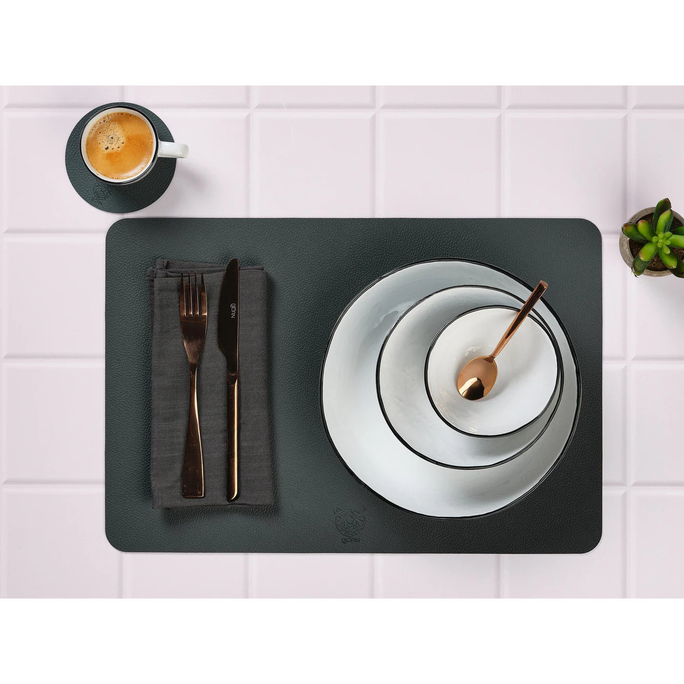 Set de table rectangulaire réversible - 6 pièces - Cuir recyclé bleu nuit et gris anthracite