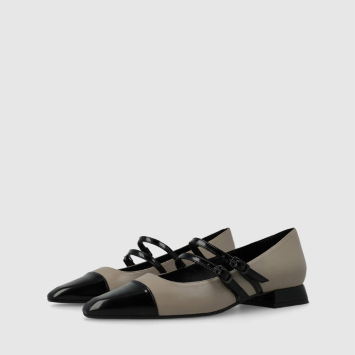 BAILARINAS GRISES BRO4982