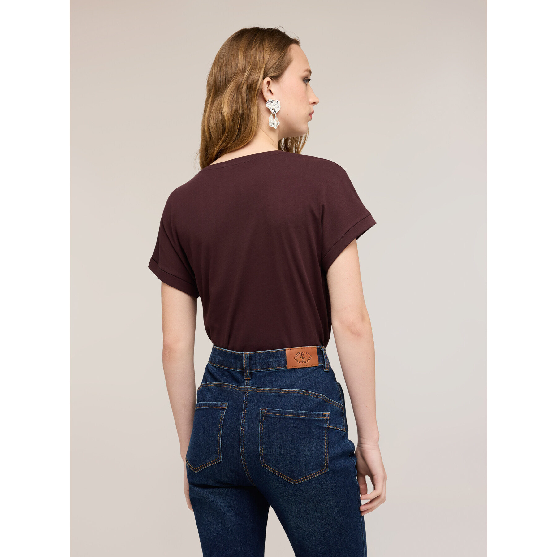 Motivi - Camiseta con aplicaciones de estrás - Marrón