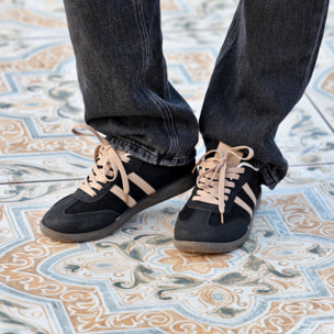 Sneakers in simil pelle scamosciata