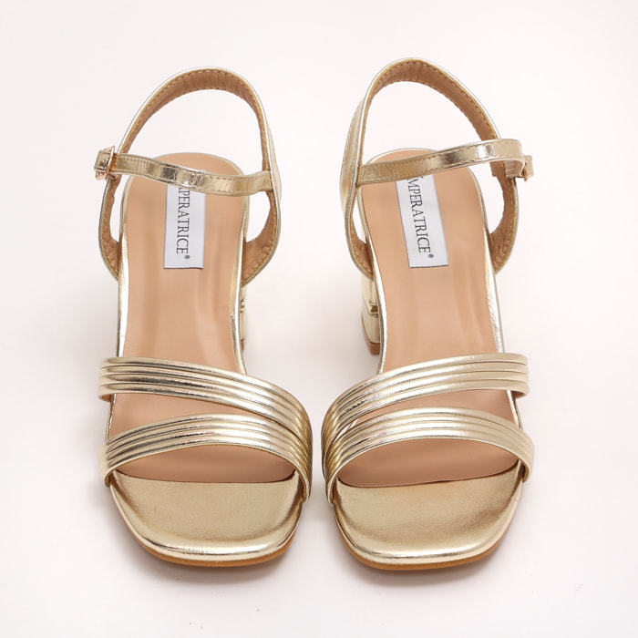 Sandali in simil pelle con tacco comodo