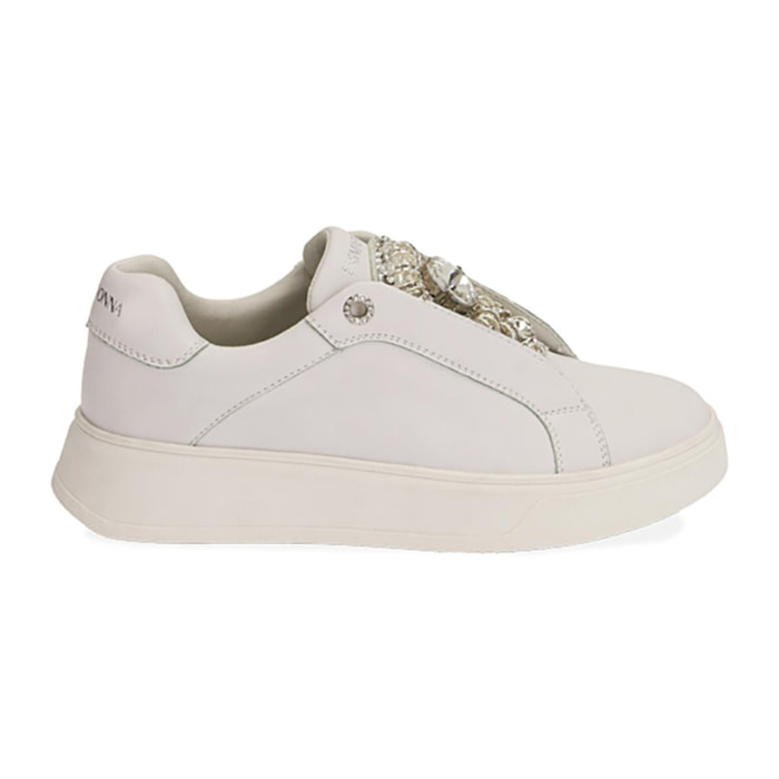 Sneakers bianche con gemme