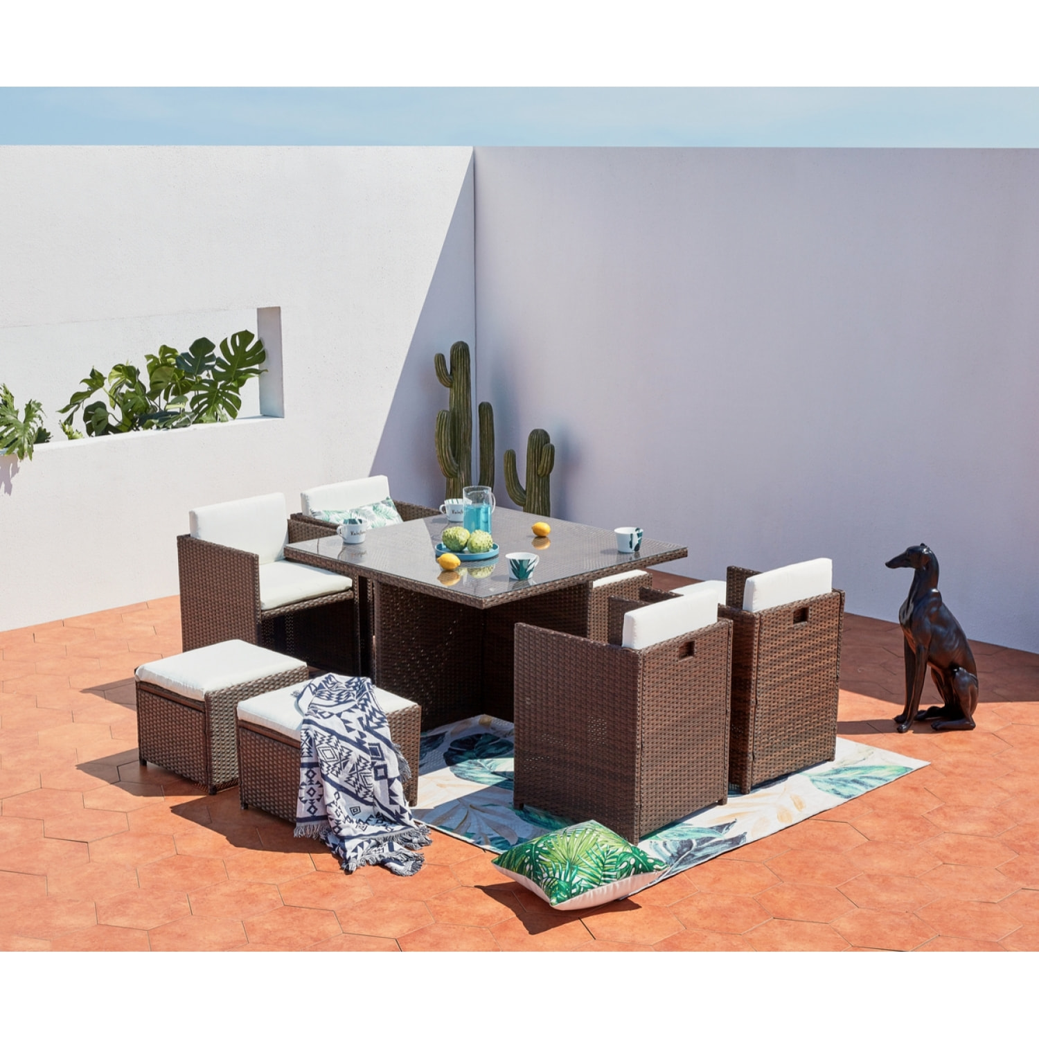 Table et chaises 8 places encastrables résine marron-blanc REGINA