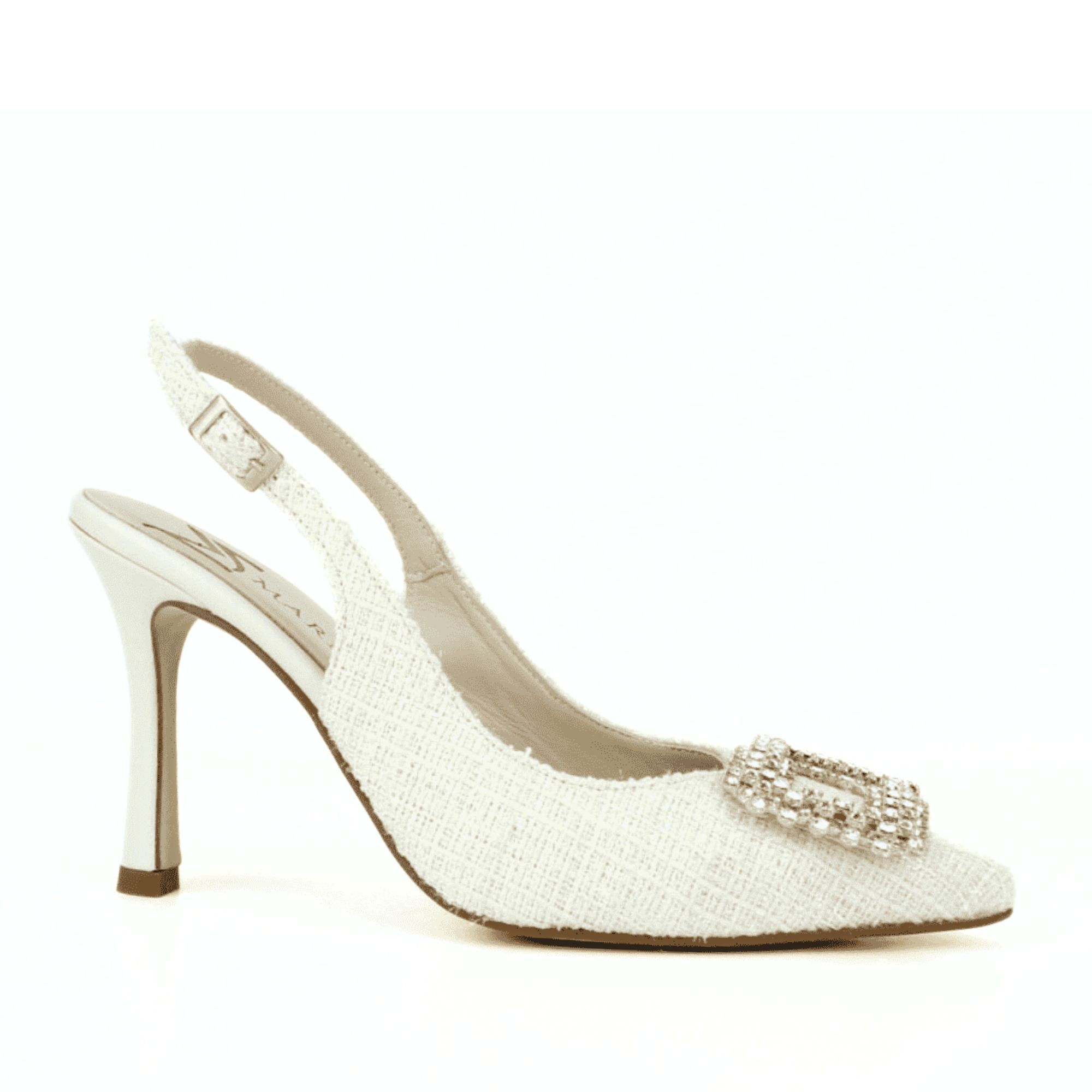 Salón destalonado en chanel blanco. Tacón fino de 9cm