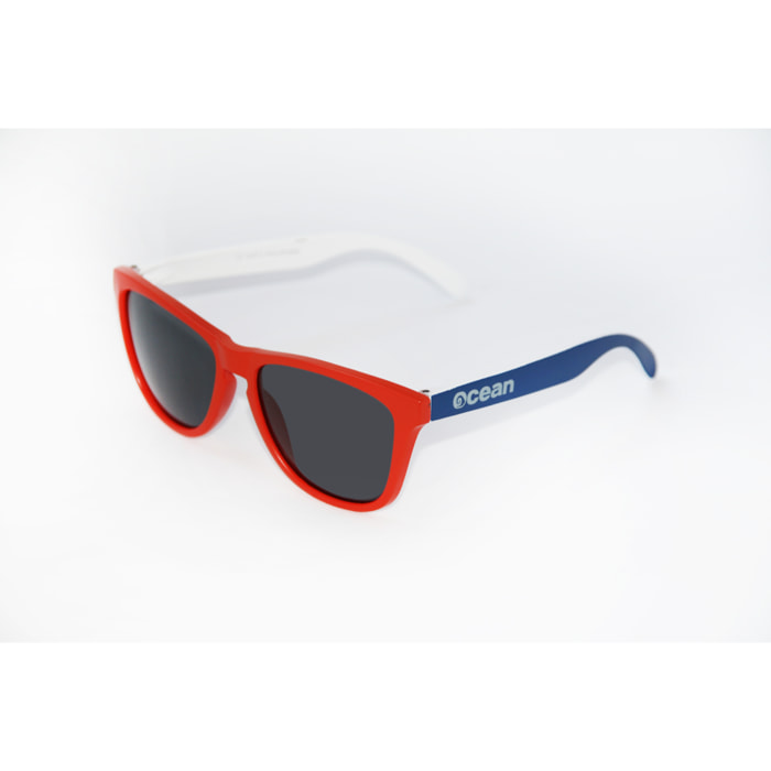 Gafas de sol OCEAN SEA - Frente rojo+brazo azul afuera blanco adentro+lente ahumado