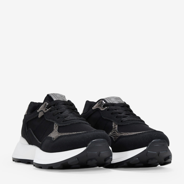 Zapatillas de plataforma negras con cordones