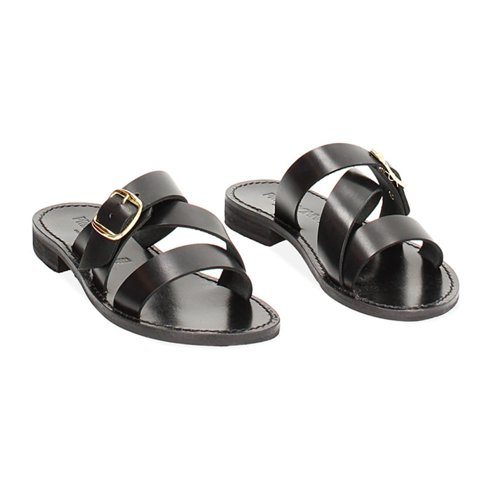 Sandales basses noires en vache avec boucle