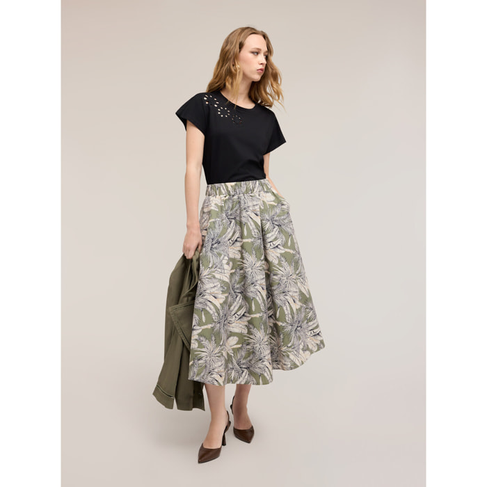 Motivi - Camiseta con detalles florales - Negro