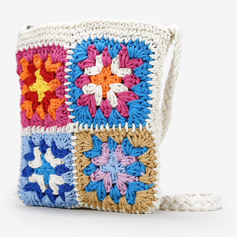 Bolso crochet pequeño tipo bandolera con flores multicolor