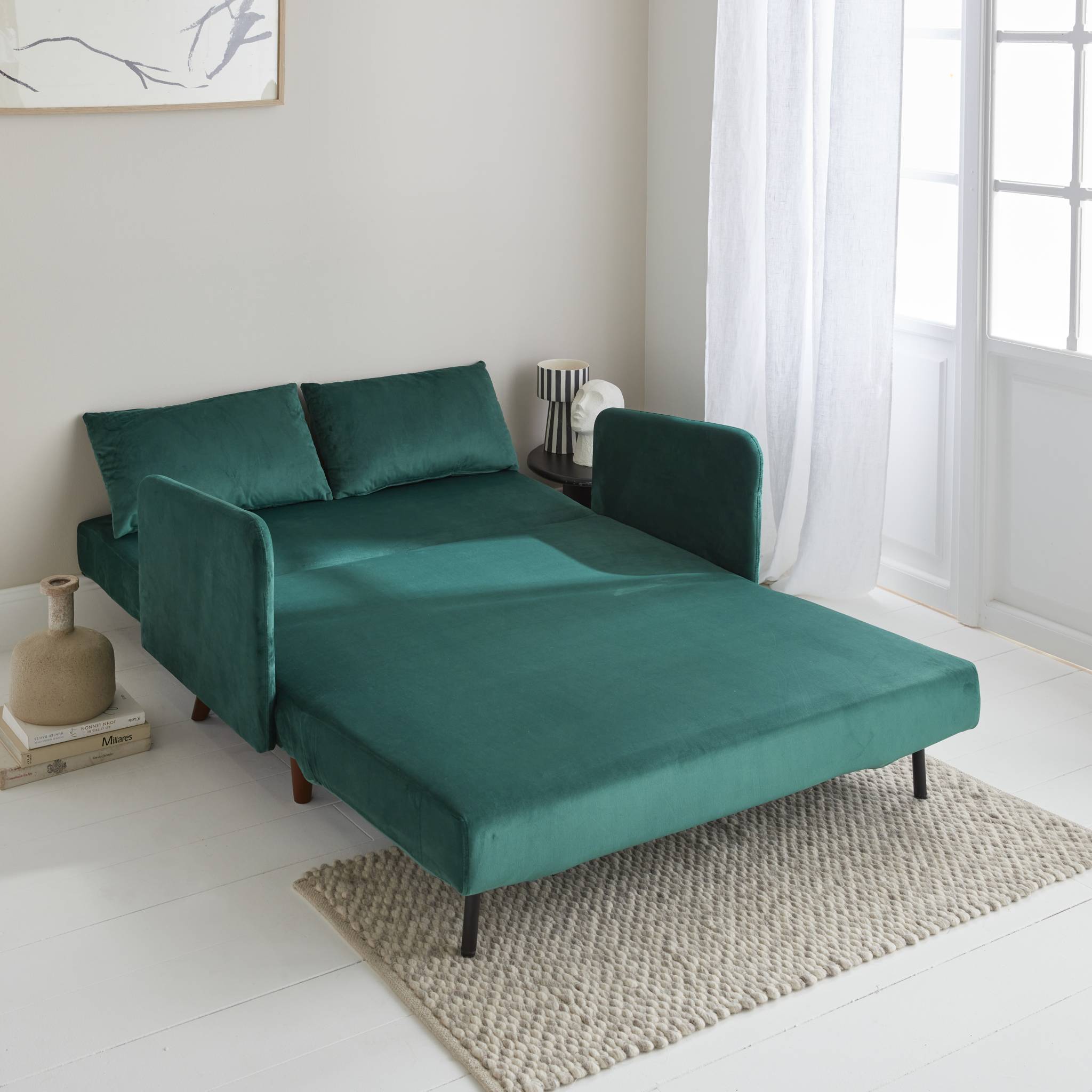 Canapé convertible en velours - Panam - 2 places scandinave. pieds bois foncé. vert. banquette. dossier inclinable