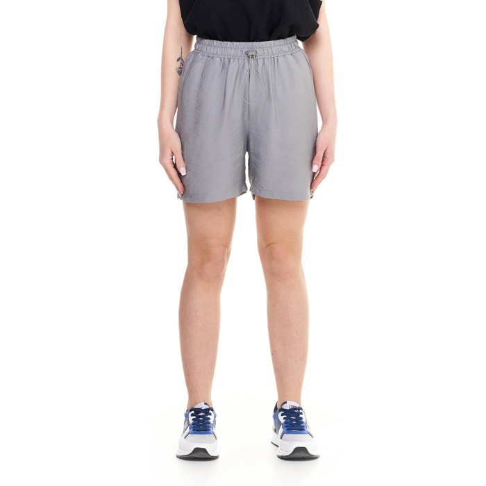 Shorts de raso brillantes para mujer