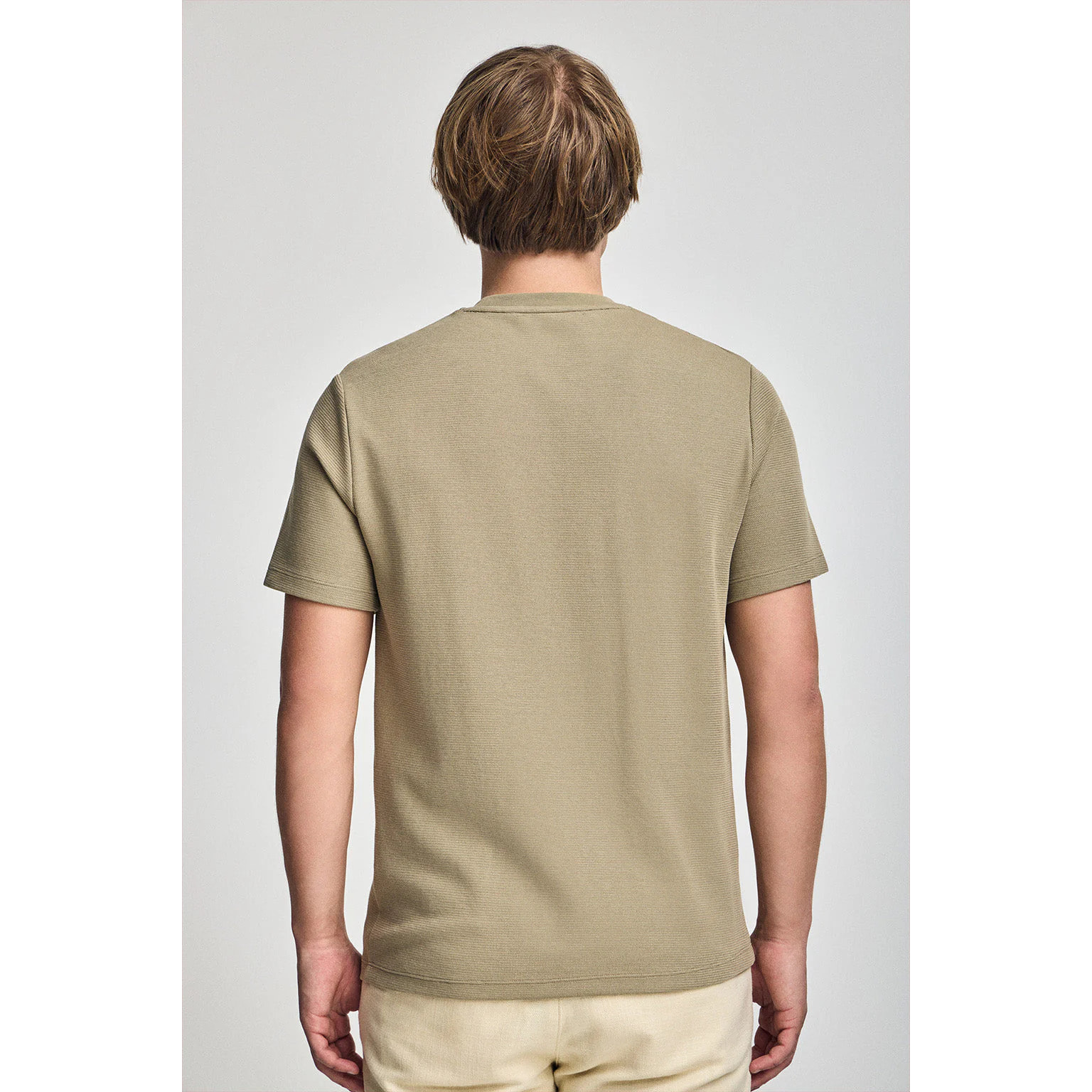 Camiseta verde microestructura con monograma bordado PC