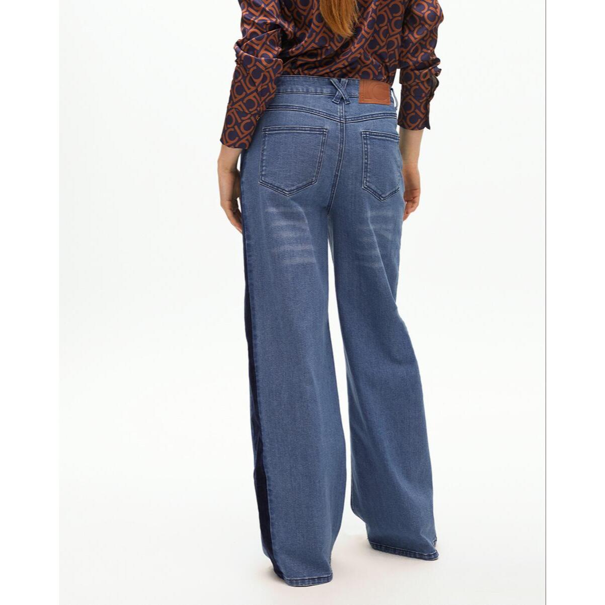 Pantaloni in Denim con Dettagli in Velluto