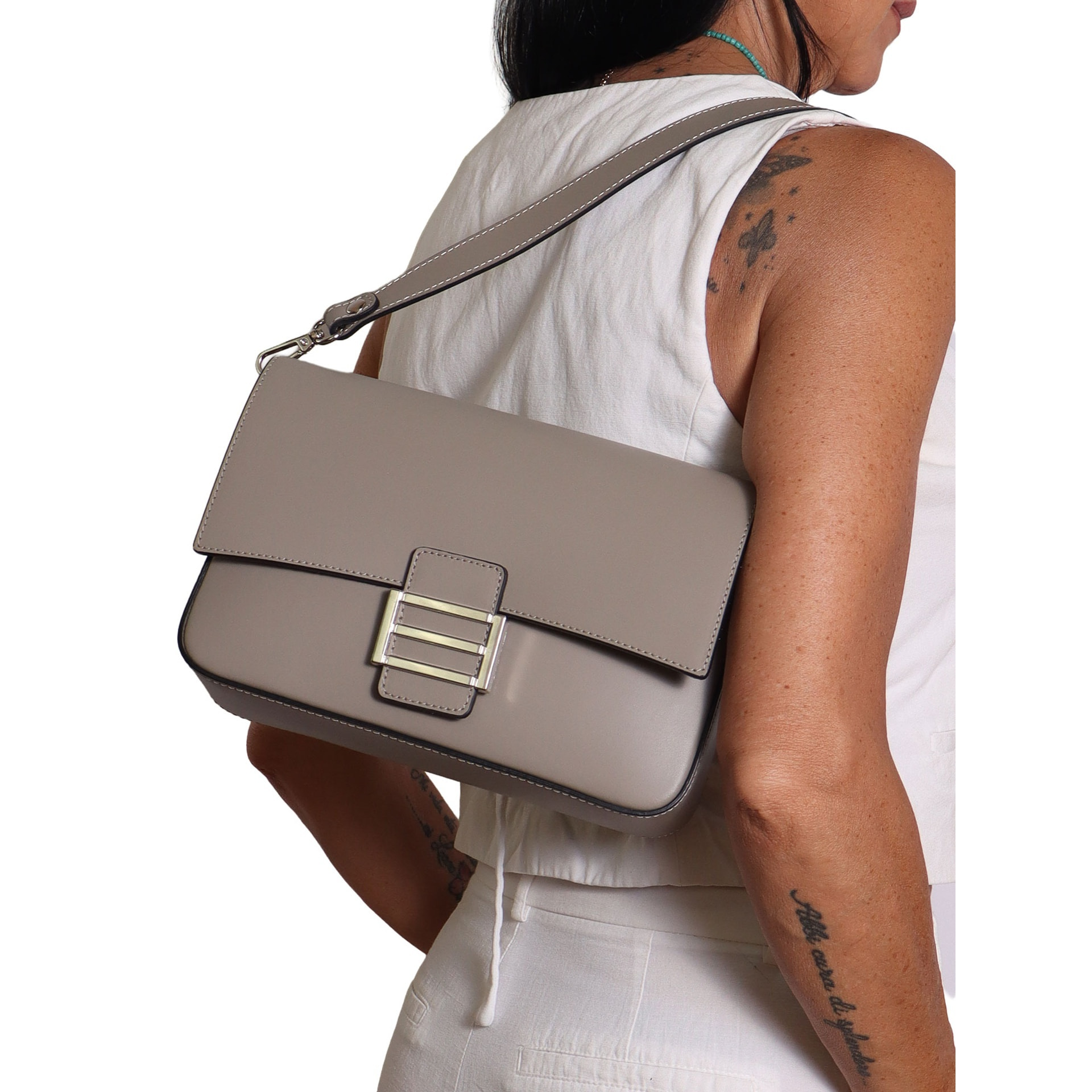 Gave Lux Borsa a tracolla