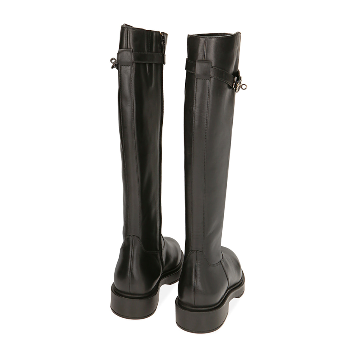 Botas de cuero negro