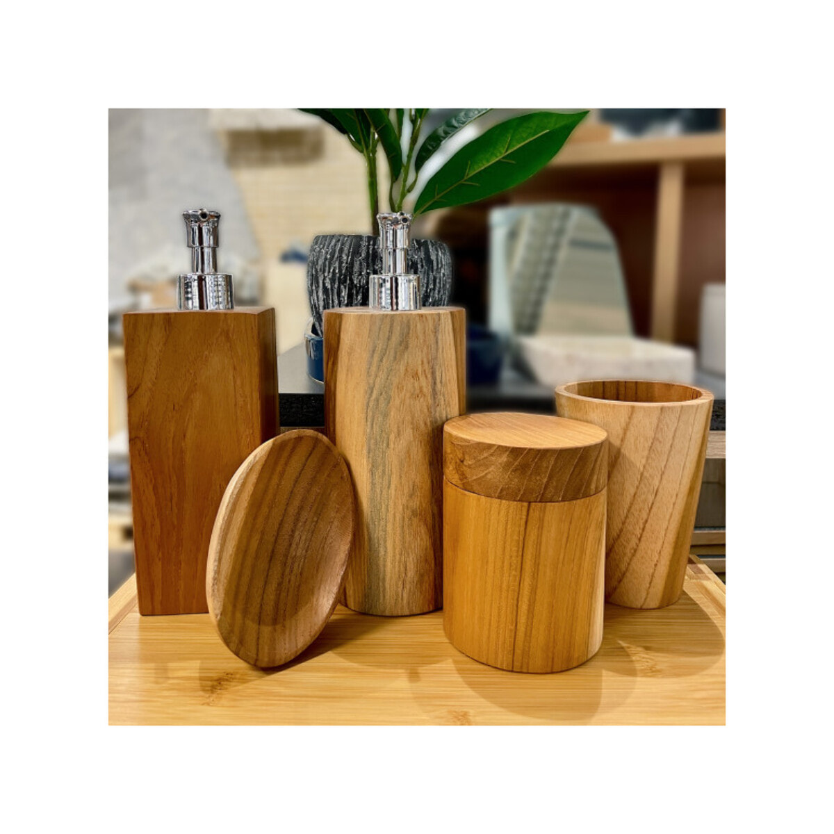 Gobelet de salle de bains H10 cm en bois de teck artisanal - SAMIR