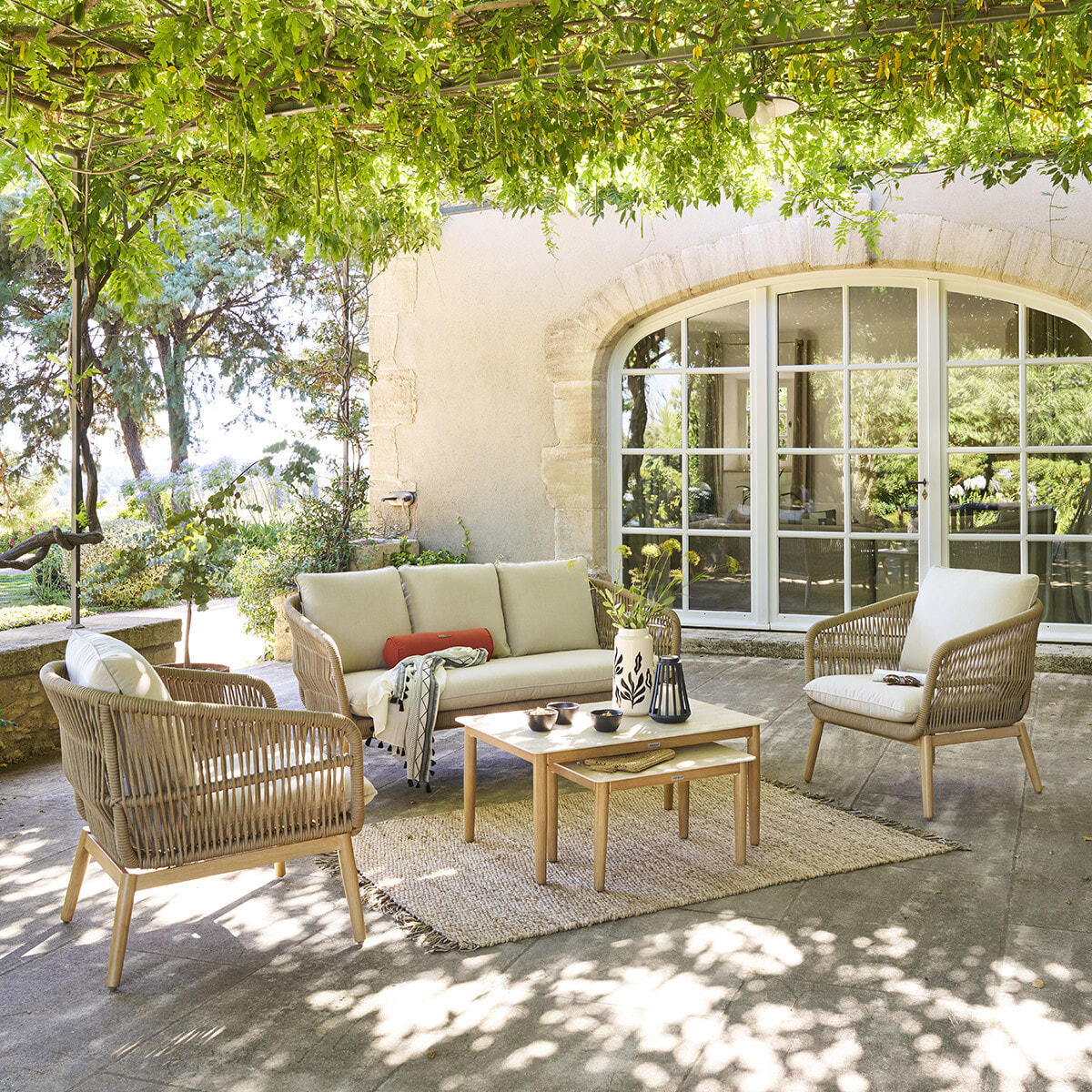 Salon de jardin "Orissa" Taupe 5 places en polyester et acier