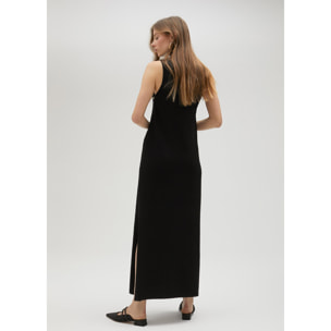 Vestito nero in maglia con borchie