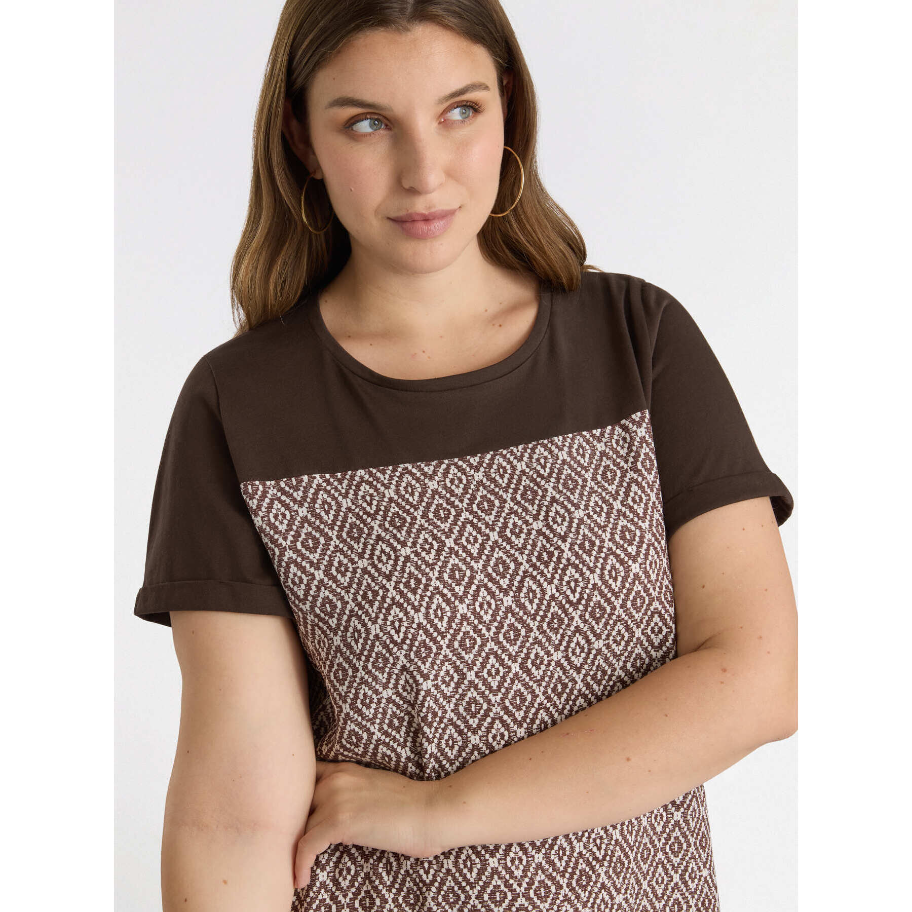 Fiorella Rubino - Camiseta con estampado étnico - Marrón