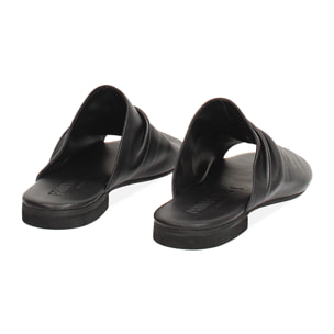 Sandalias planas negras de piel