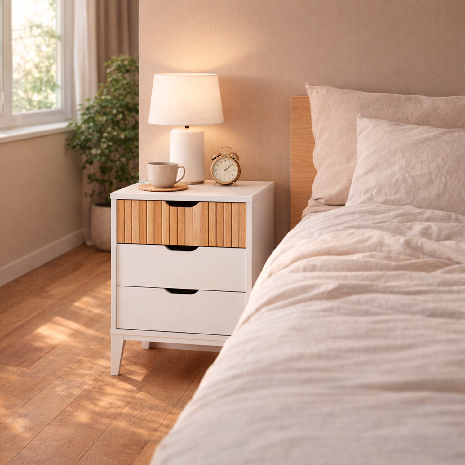 Comodino Stile Nordico Con 3 Cassetti Mobiletto Con Gambe Rialzate Design Scandinavo Zona Notte Salvaspazio 50 x 44 x 33 Cm Bianco E Rovere