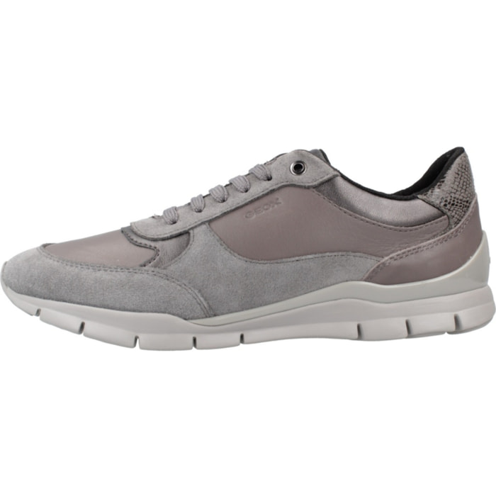 Sneakers de  Mujer de la marca GEOX  modelo D SUKIE GRIS