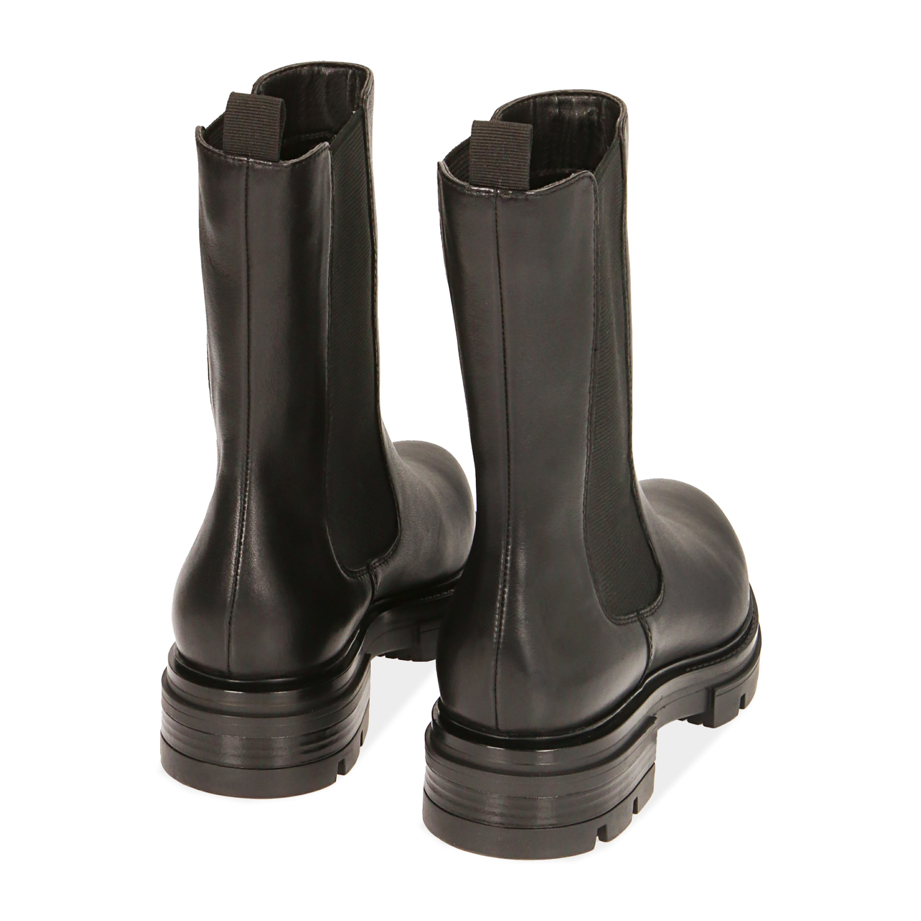 Botas Chelsea de piel negra, tacón 4 cm.