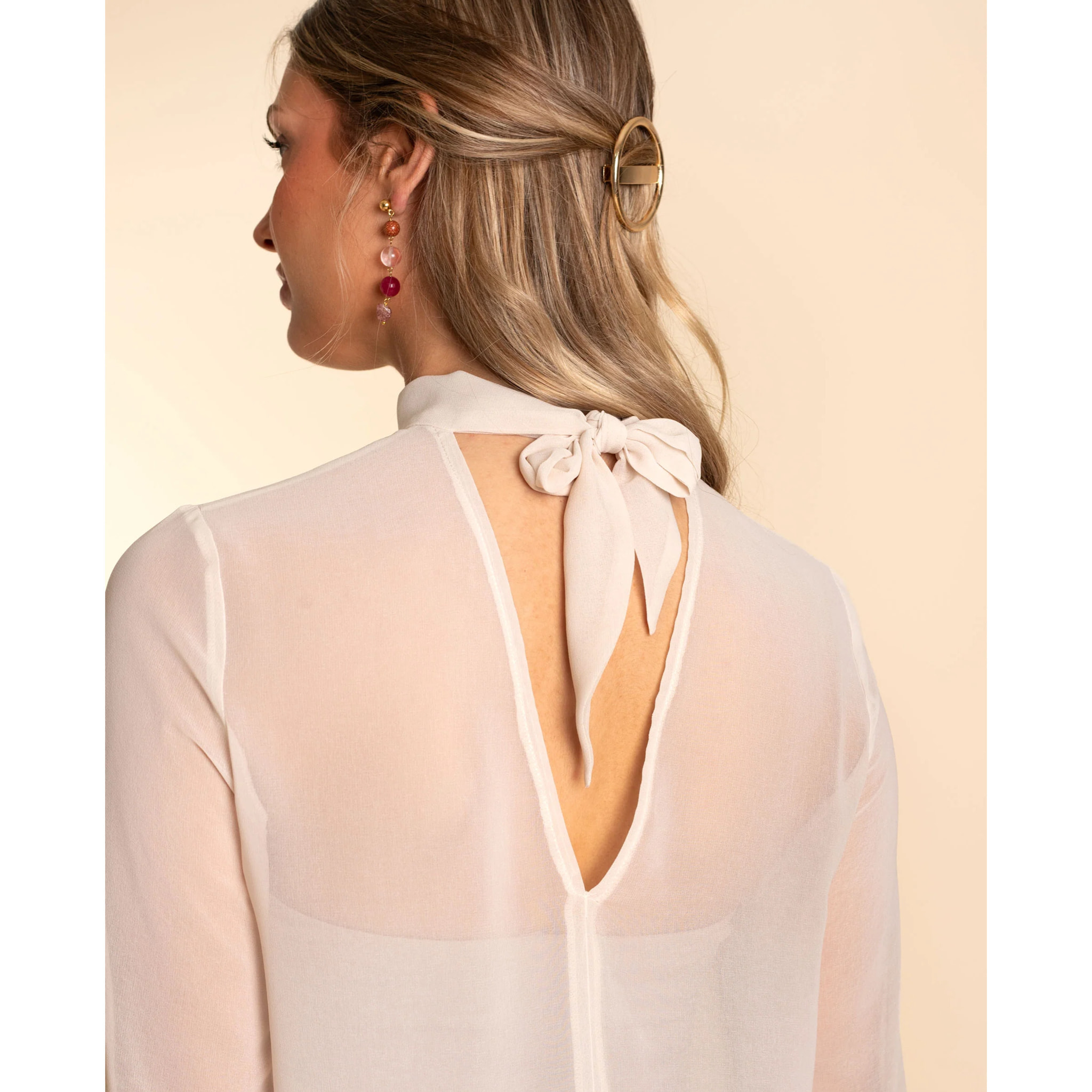 Vestido corto halter transparente
