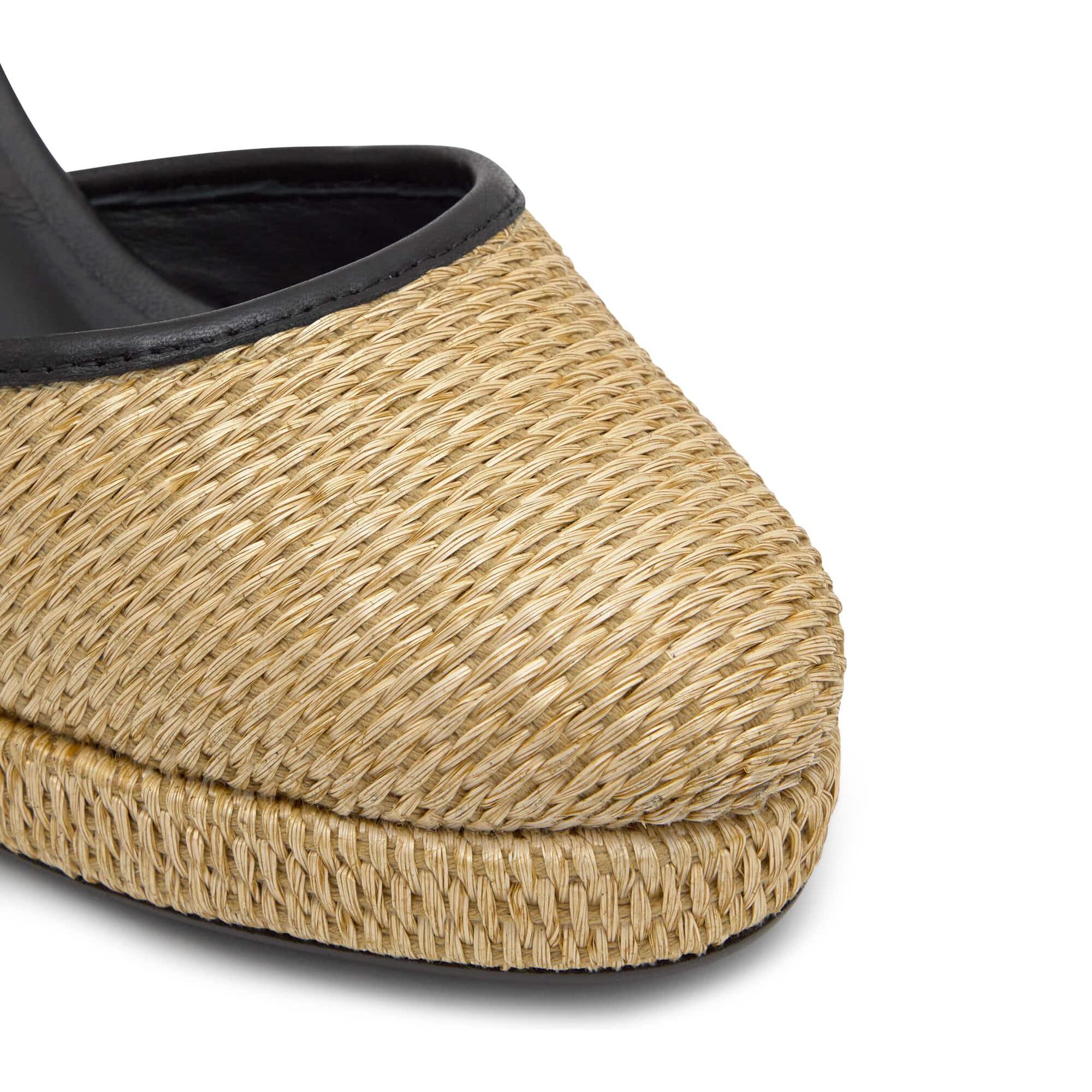 Alpargata de cuña Cass en napa y rafia con cierre de pulsera