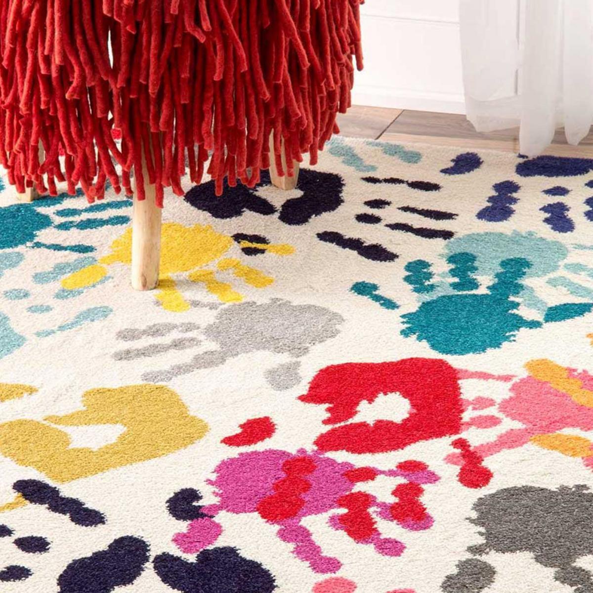 Tapis enfant Lafi motif mains multicolores, facile d'entretien