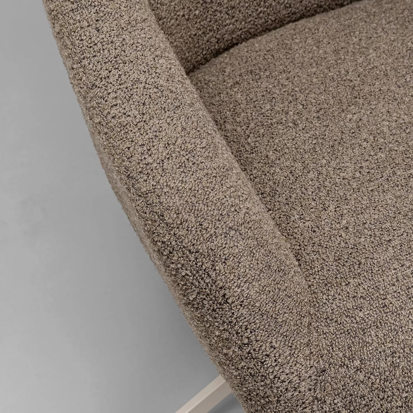 Fauteuil pivotant Mimi marron Kare Design