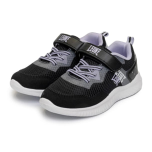 Zapatos de lunares para niñas en edad preescolar