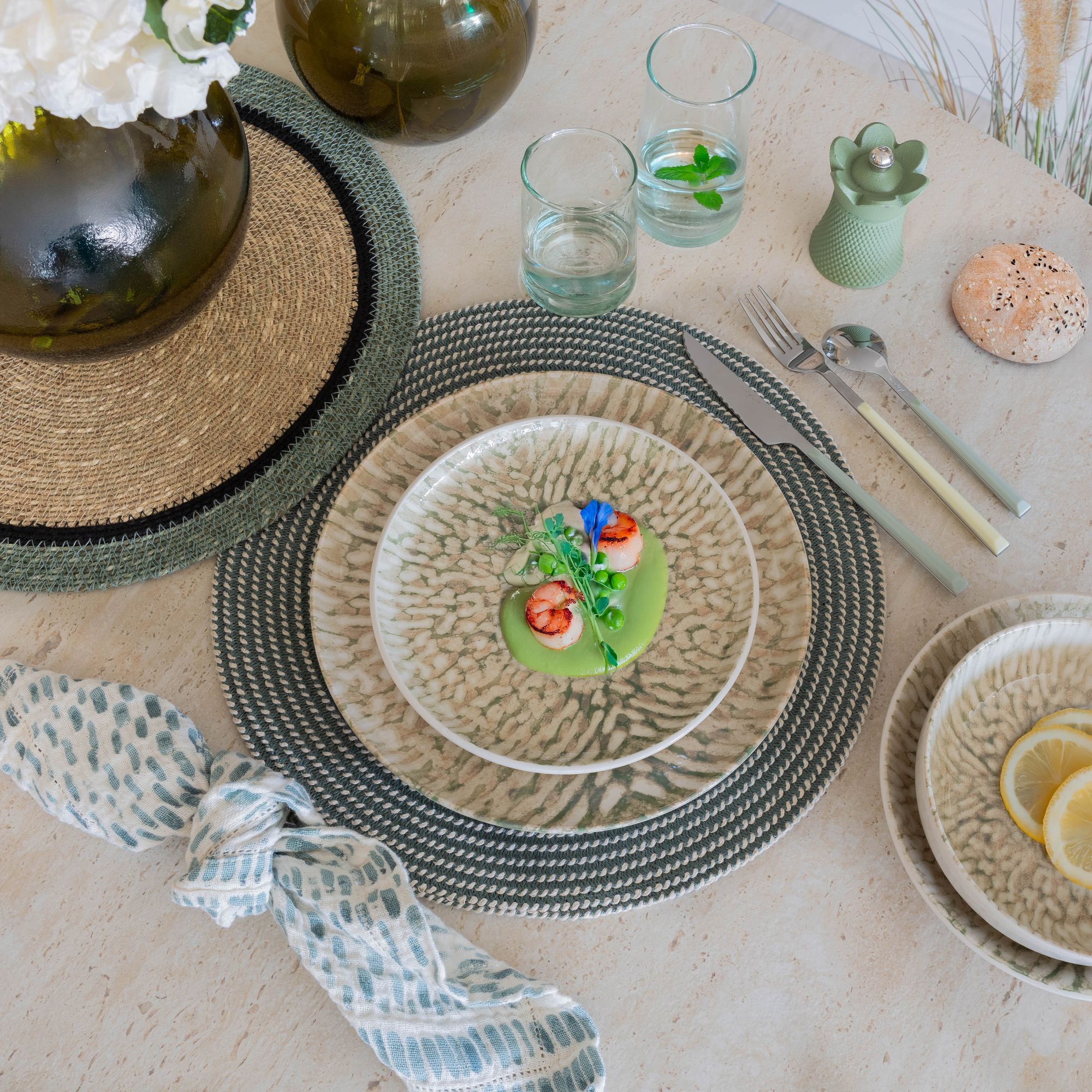 Lot de 6 assiettes plates vertes en grès 26cm JADE