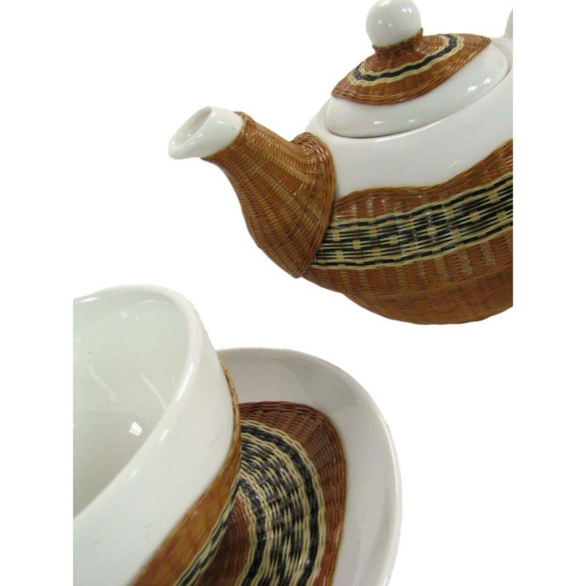 Teiera e tazza con decoro in bambù noce