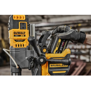 Perceuse magnétique DEWALT XR 18V - Sans batterie, ni chargeur - DCD1623N-XJ