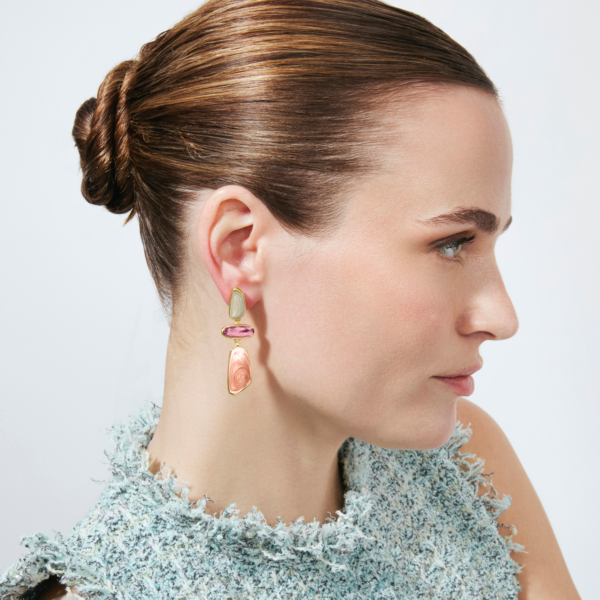Pendientes Wiso acabado oro amarillo 18k