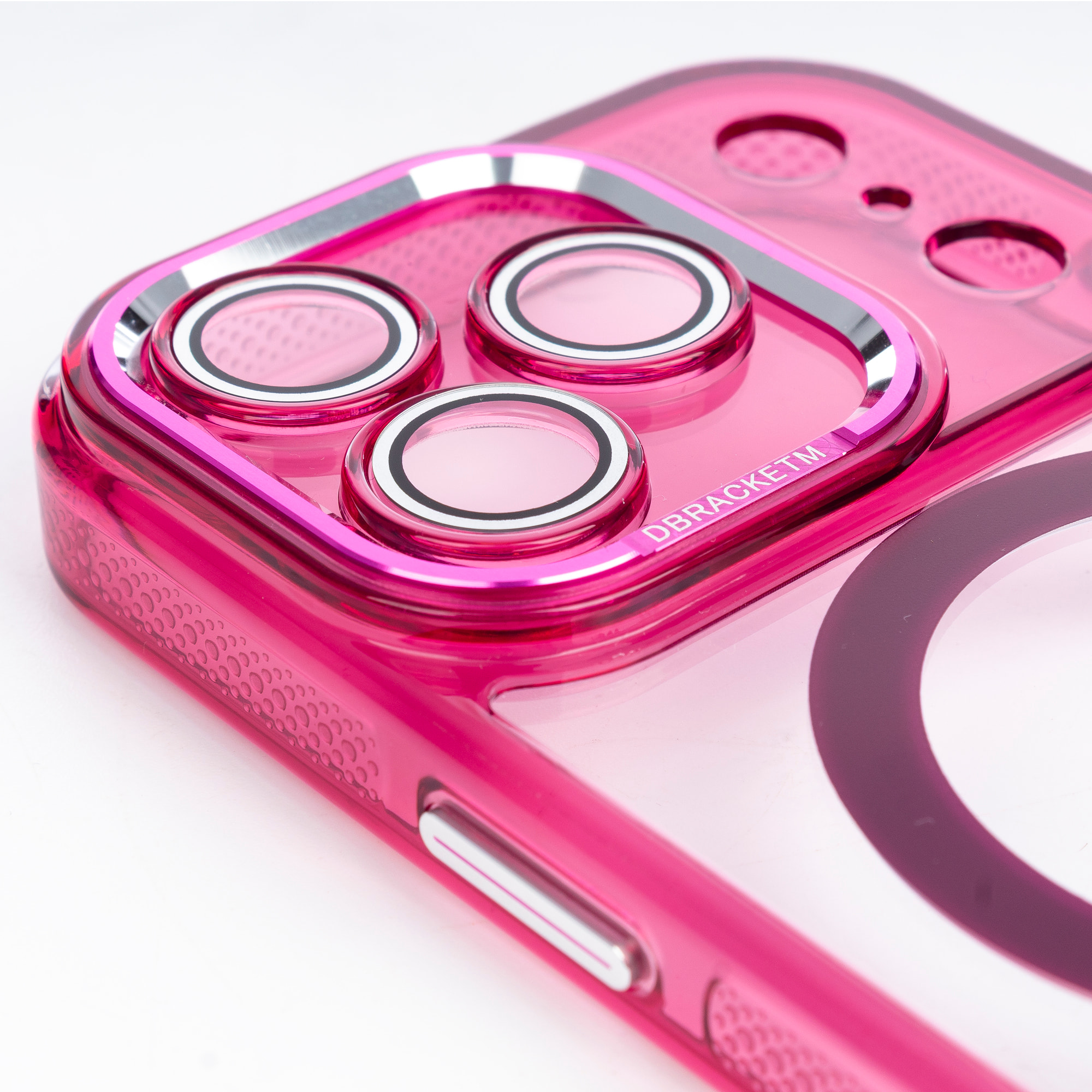Carcasa transparente con cámara cubierta y bordes fucsia. Magsafe para iPhone 17 Pro.