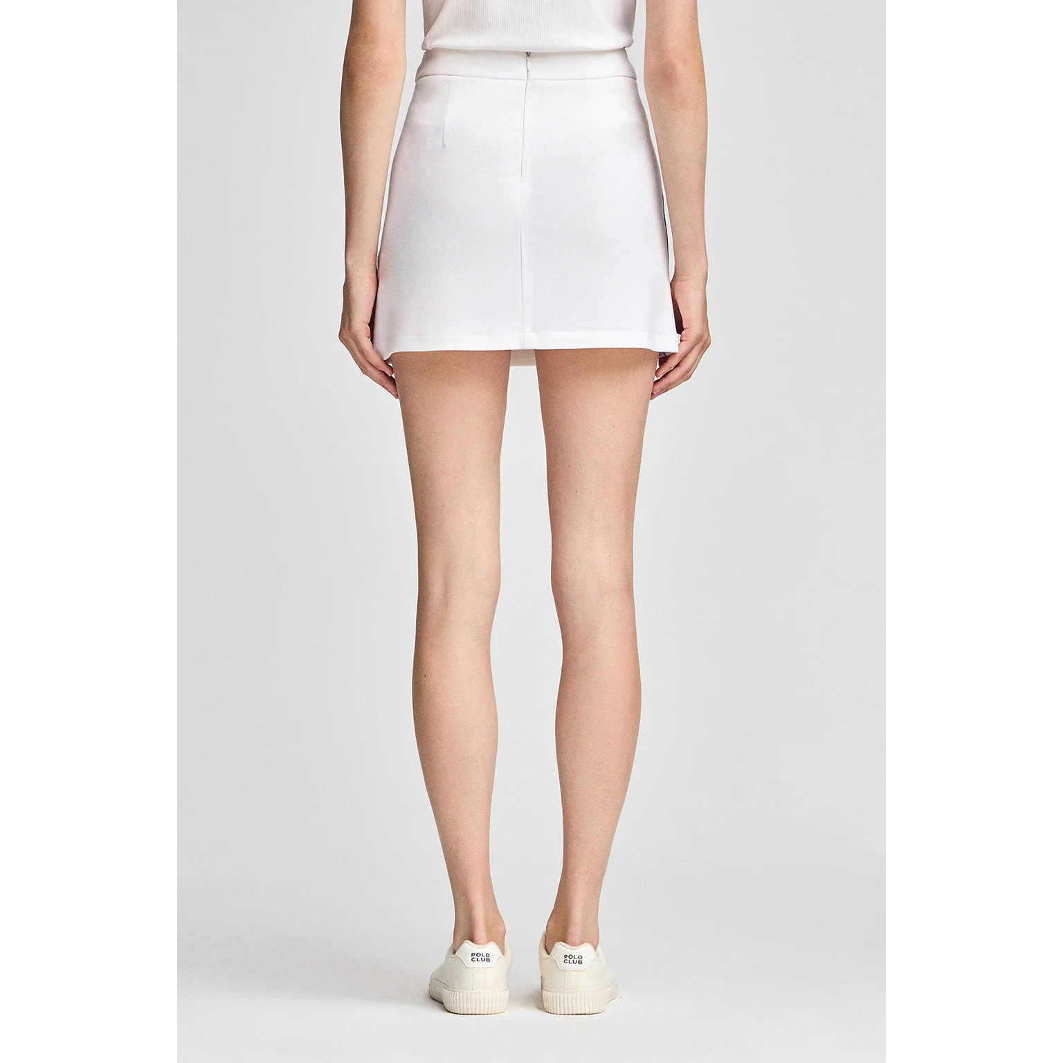 Falda blanca June con monograma bordado