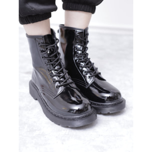 ANFIBIO 8 BUCHI VERNICE NERO