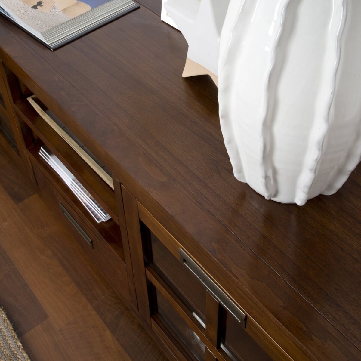 Meuble tv Kenia -bois massif de mindi et placage naturel de mindi-couleur teck 160 x 60 x 40 cm